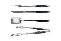 SET PARA PARRILLA LÍNEA BBQ 4 PIEZAS, TENEDOR, CUCHILLO, PINZA Y ESPÁTULA